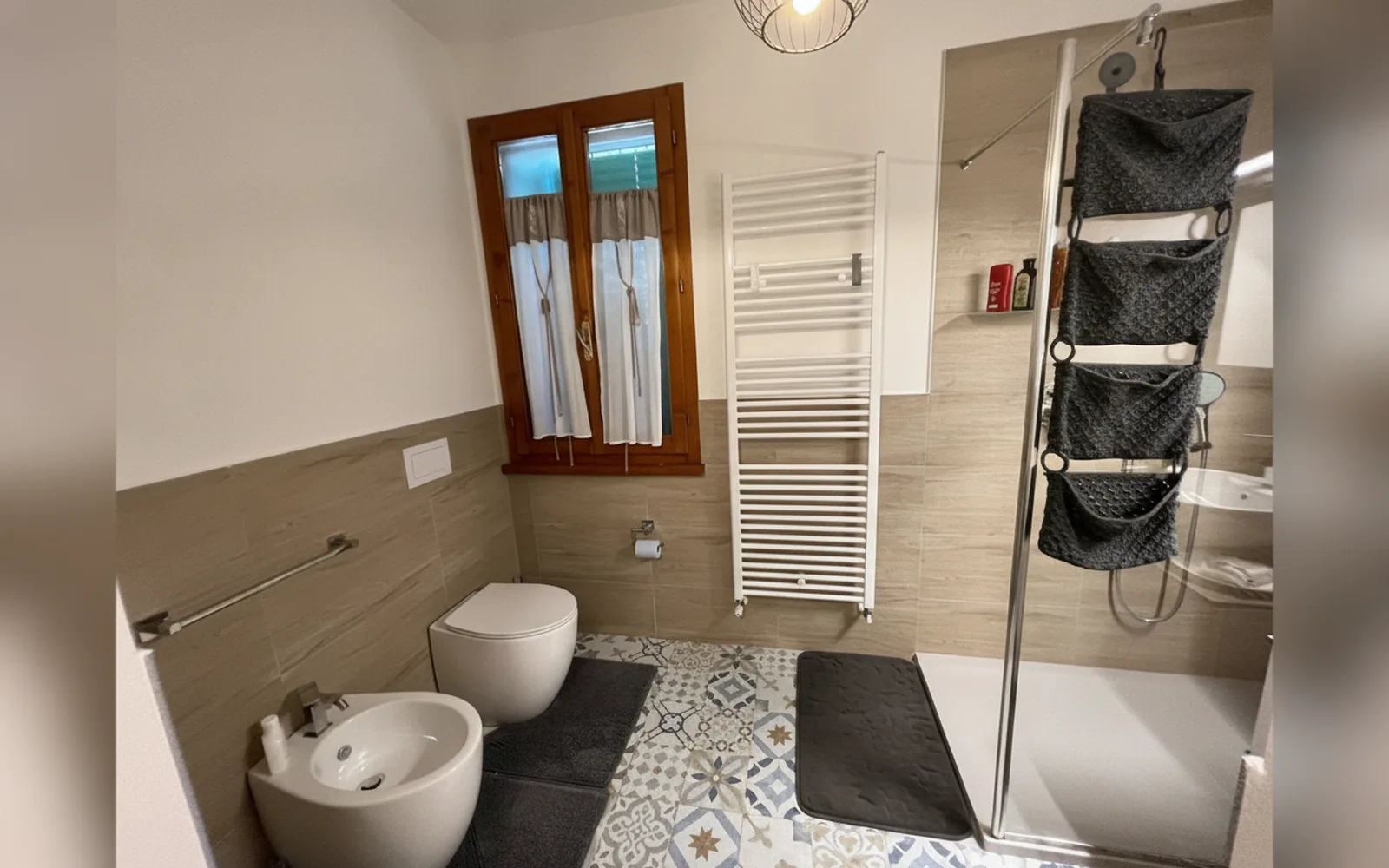 Camera con bagno privato — B&B Il Castello di Alberico, Cotignola (foto 13)